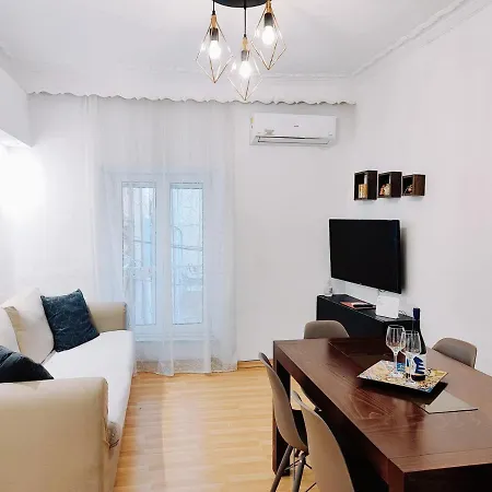 Theodora's Old Corfu Apartment